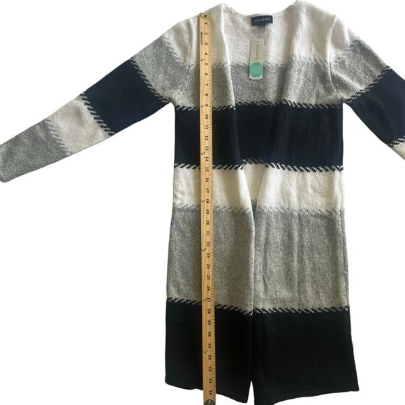 Fortune + Ivy Women's Cardigan Soft Black & White Gray Size XS NWT - Picture 3 of 6